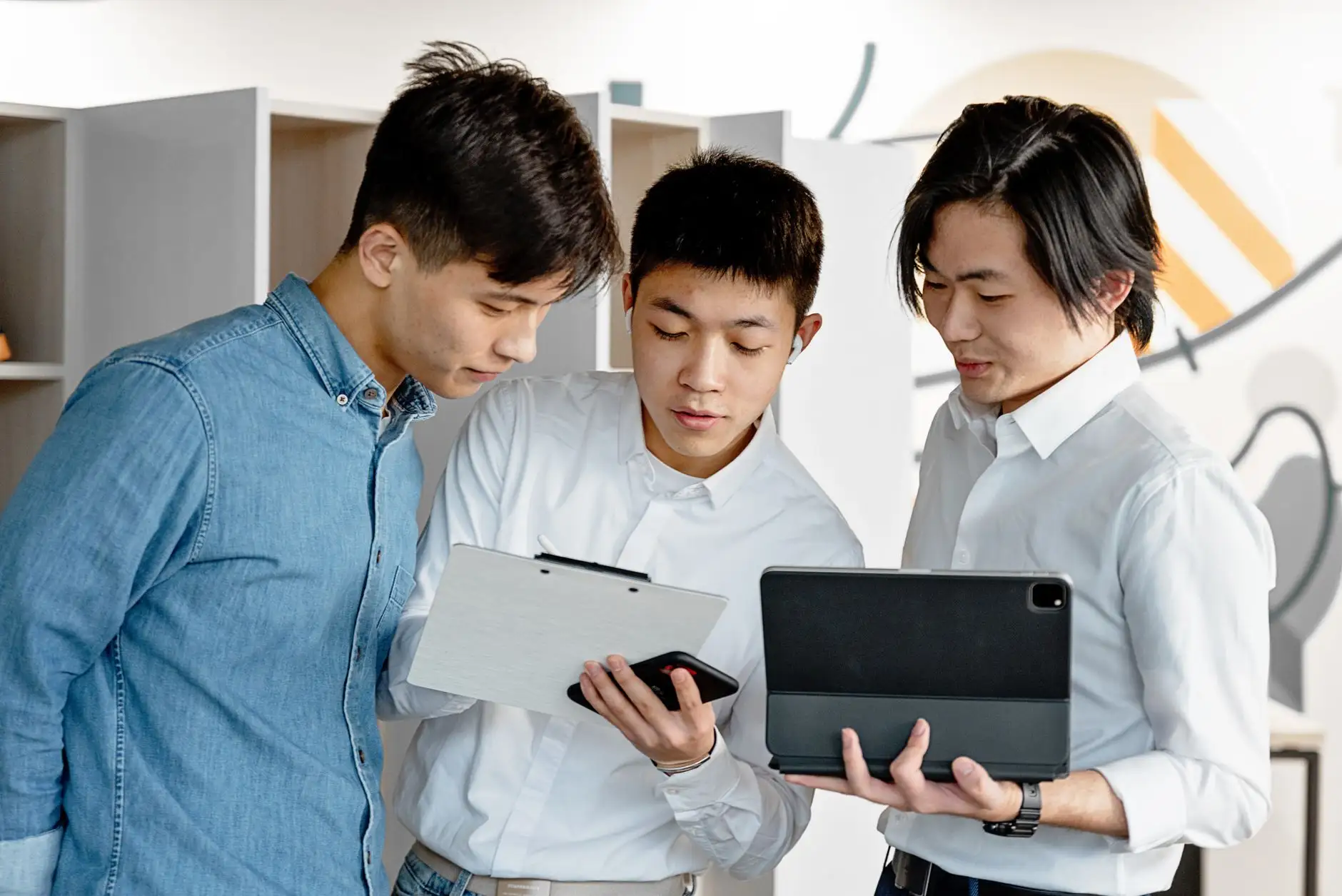实体社区软件光盘与云端SaaS方案的成本与适用场景对比