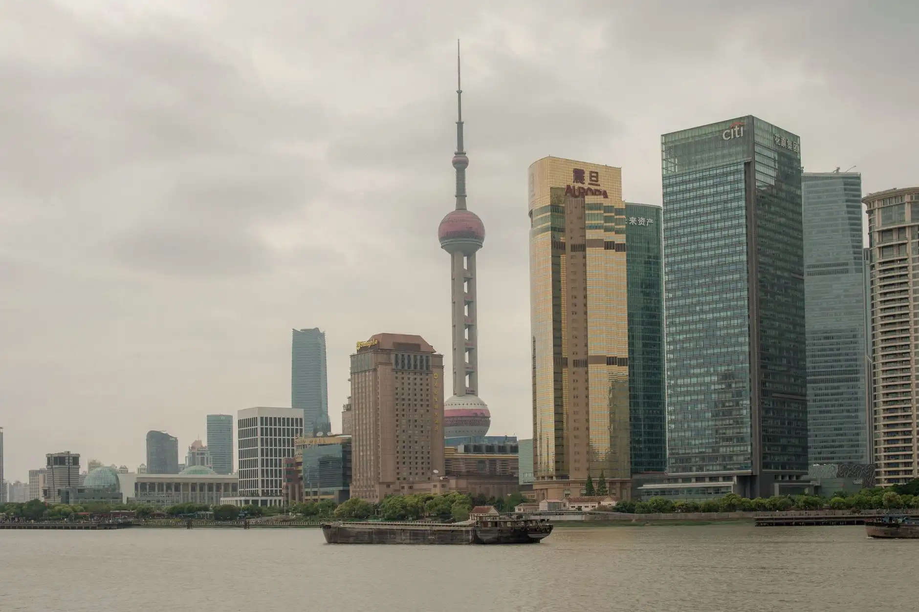 论坛软件光盘在在线社区搭建中的技术选型与对比分析