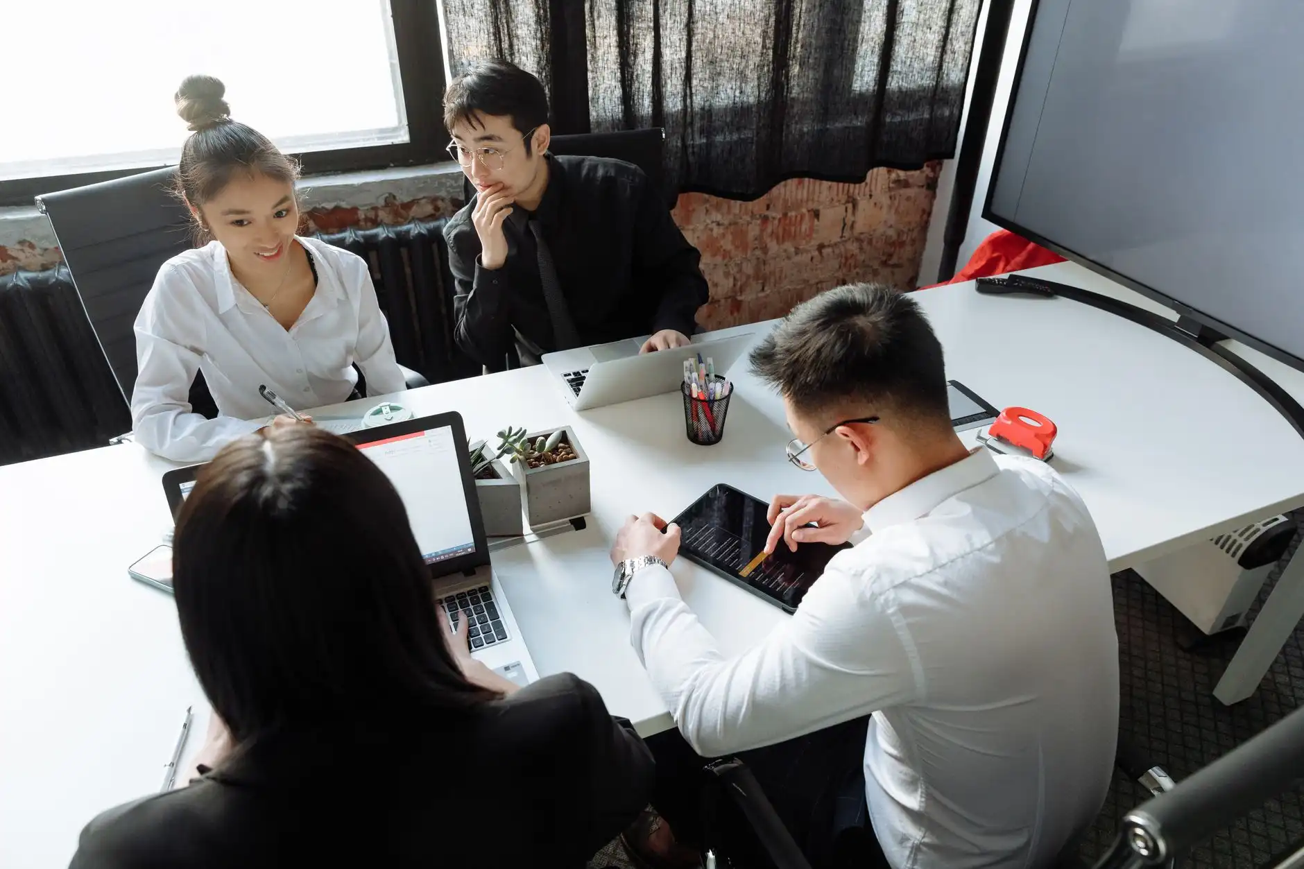 问答软件光盘在社区运营中的应用场景与部署方案解析